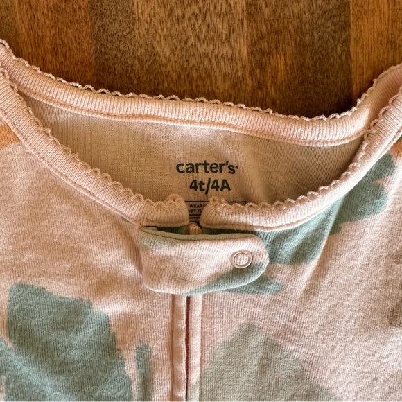 NWOT Carter’s Onesie Pajamas - Picture 3 of 3